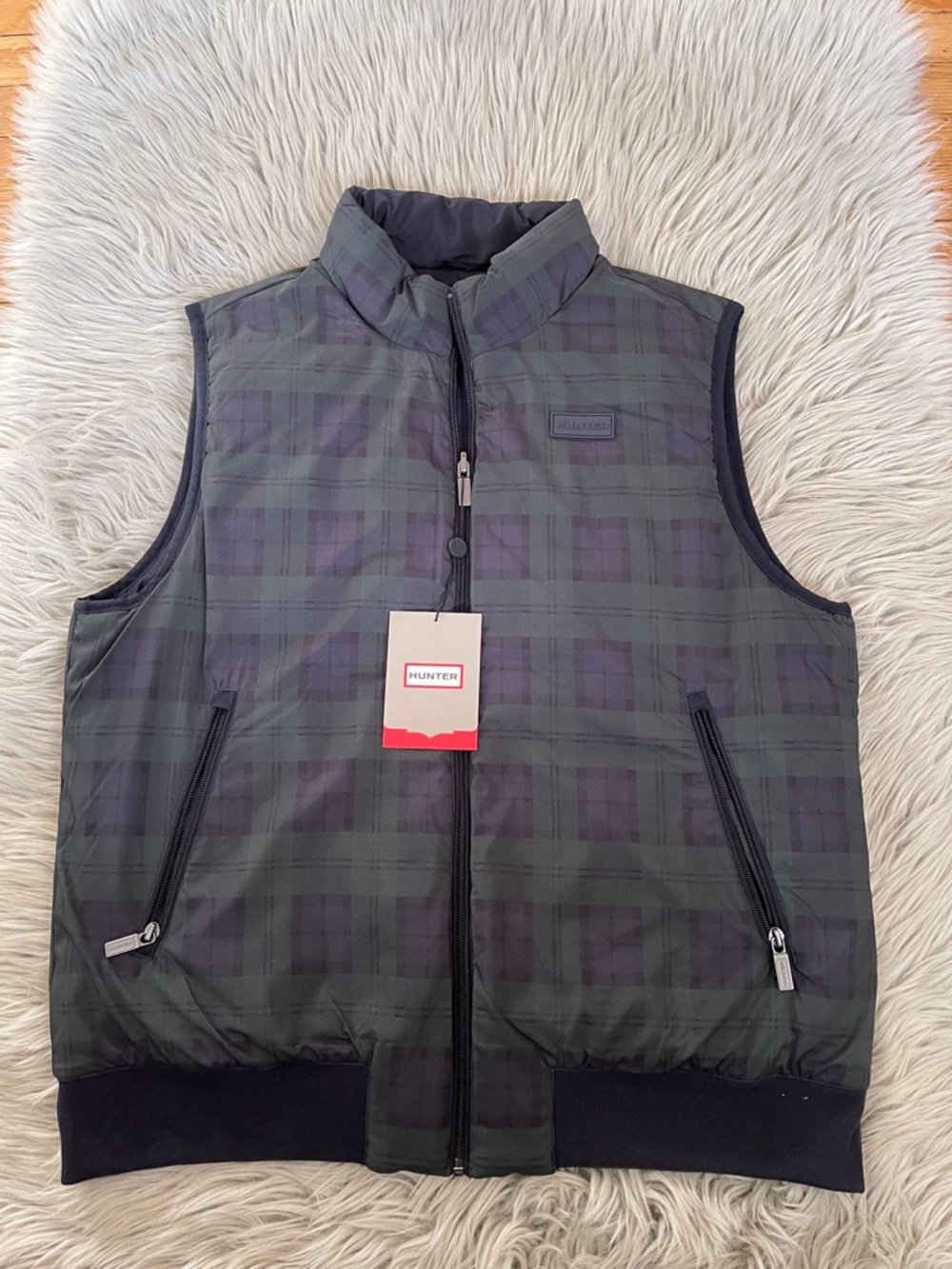 Hunter Men's reversible Plaid Vest - Navy & Green